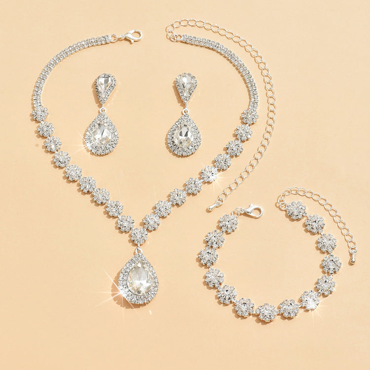 Elegant Bridal Jewellery Set – Necklace, Earrings, Bracelet